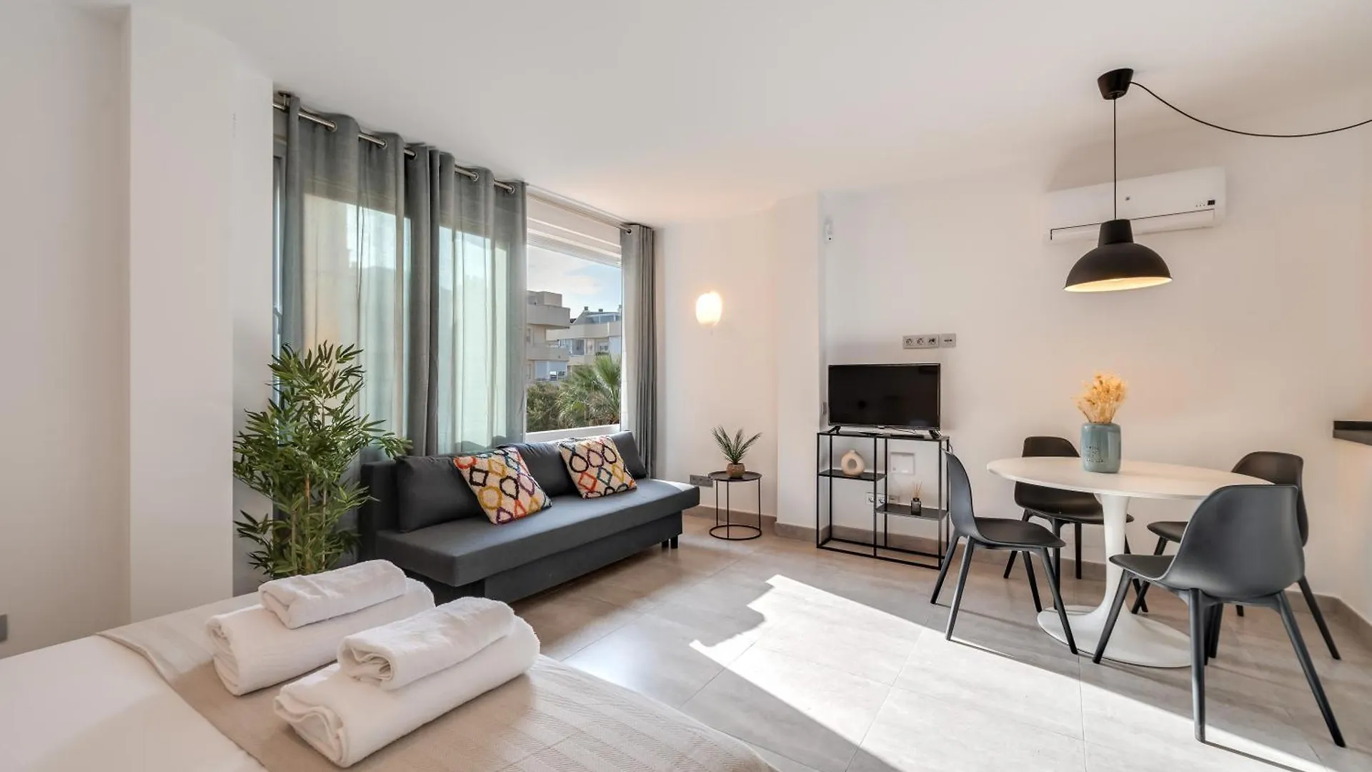 Impresionante Loft En Pleno Centro De Marbellaアパートメント