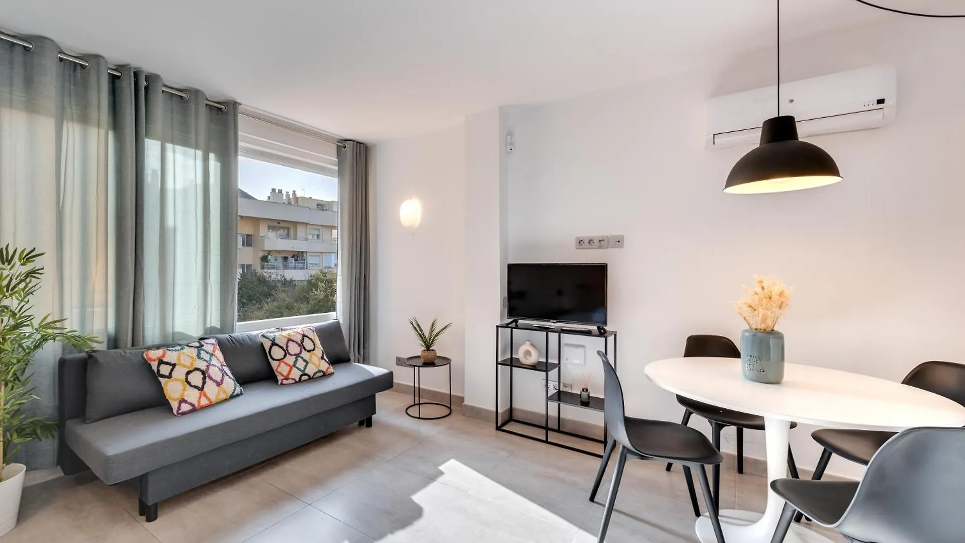 アパート Impresionante Loft En Pleno Centro De Marbellaアパートメント